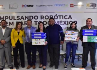 Presenta SEV proyecto piloto «Impulsando Robótica y STEM para todo México»