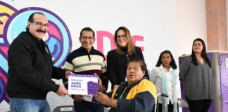 Discapacitados van a operar 130 baños móviles durante Carnaval Veracruz 2020 Entregan concesiones a discapacitados para operar baños móviles.