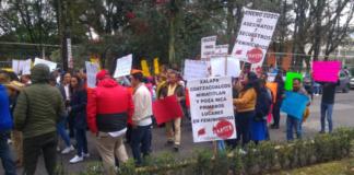 Marchan contra la inseguridad; agravia la banalidad del gobernador, acusan perredistas Marcha contra la inseguridad, encabezada por perredistas en Xalapa.