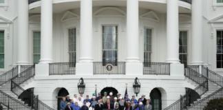 Donald Trump firma el T-MEC; agradece a AMLO y Trudeau por su cooperación tratado