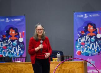 Julieta Fierro impartió la conferencia magistral Mujeres en la Ciencia