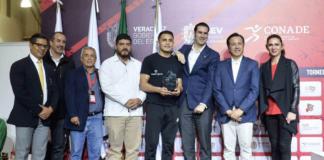 Premia Gobernador Cuitláhuac García a campeones del Cuadrangular de Boxeo