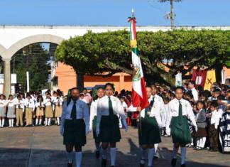 Conmemoran Día de la Bandera en Cosoleacaque Celebración del Día de la Bandera