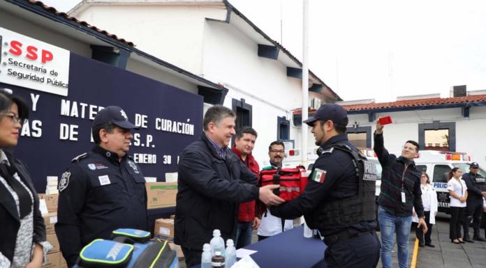 Entrega SSP medicamentos y material de curación al Grupo “Panteras”