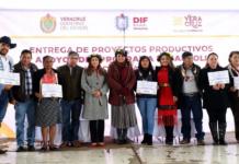 Entrega DIF insumos de “Proyectos Productivos” y “Desarrollo a la Vivienda y la Comunidad”