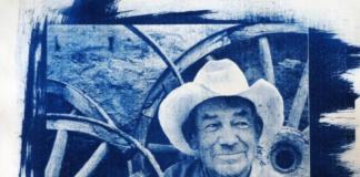 Invita IVEC a taller para adultos mayores sobre álbum fotográfico