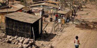 Tierra de Babel.- Por Jorge Arturo Rodríguez: Erradicar la pobreza por decreto