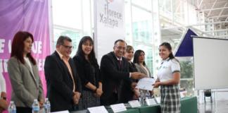 Reconoce SEV a niñas y mujeres destacadas en actividades científicas