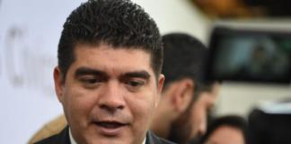 Se empantanan conflictos en la SEV; falta de maestros, de pagos de horas y retiro de médicos