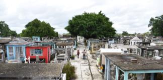 Restringido acceso a cementerios de Minatitlán por COVID-19