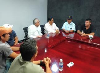 Alcalde entrega tubería para rehabilitar puente en la comunidad Pancho Villa