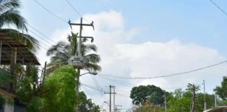 Mejora energía eléctrica en la 16 de Septiembre e Insurgentes Norte de Minatitlán