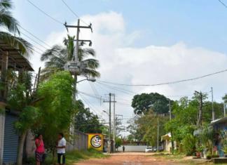 Mejora energía eléctrica en la 16 de Septiembre e Insurgentes Norte de Minatitlán