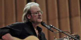 Muere Luis Eduardo Aute, polifacético cantautor español