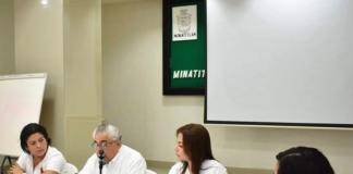 Llama alcalde a minatitlecos a permanecer en sus casas por COVID-19