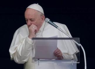 Papa Francisco celebra sin fieles el domingo de Ramos en el Vaticano