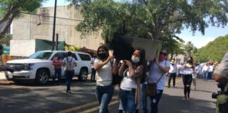 Exigen en Colima renuncia del gobernador Ignacio Peralta