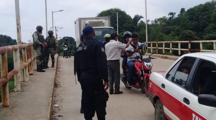 Colocan en Minatitlán filtro sanitario en beneficio de comunidades Colocan en Minatitlán filtro sanitario rural