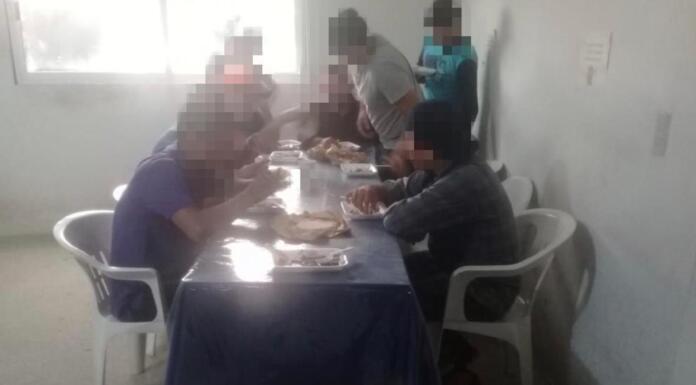 Salvaguarda SSP a 15 migrantes centroamericanos y detiene a presunto traficante de personas, en Las Choapas