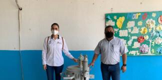 Entrega Ayuntamiento de Minatitlán Transformador a escuela en Capoacán trasformador