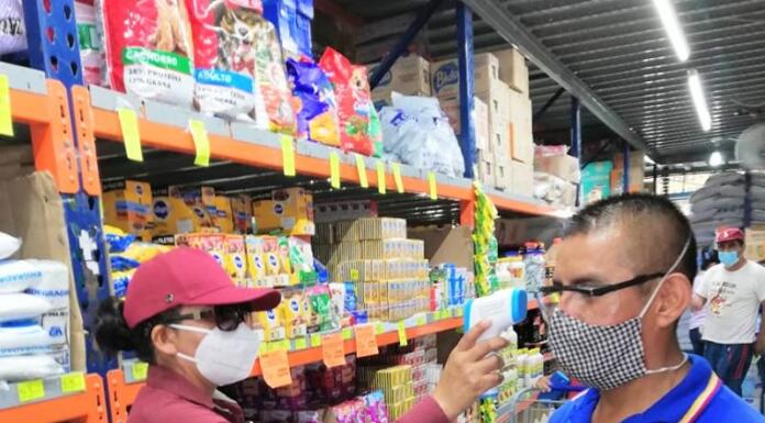 Realiza Ayuntamiento de Minatitlán labores de prevención contra el Covid-19 en mercados