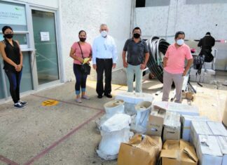 Entrega Alcalde de Minatitlán material de construcción a Secundaria de Capoacán