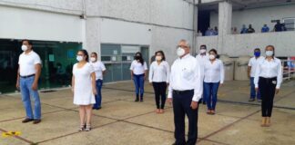 Guardan autoridades de Minatitlán minuto de silencio por víctimas de COVID-19 Minuto de silencio de autoridades locales en Minatitlán por víctimas de COVID-19