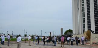 PEMEX en Veracruz realiza homenaje a víctimas por COVID-19