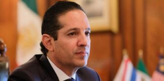 Gobernador de Querétaro cesa a funcionario implicado en supuestos sobornos