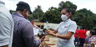 DIF Minatitlán entrega más de 400 paquetes de medicamentos para familias en la zona rural Entrega DIF Minatitlán medicamentos en zona rural