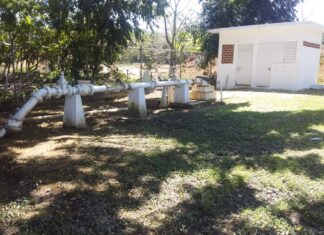 Abastece Ayuntamiento de Minatitlán agua a colonias afectadas por daño en Pozo 18