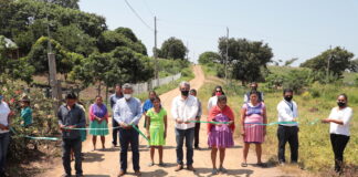 Con servicio de energía eléctrica, dignifican SEDESOL y CFE la vida de familias de Hueyapan