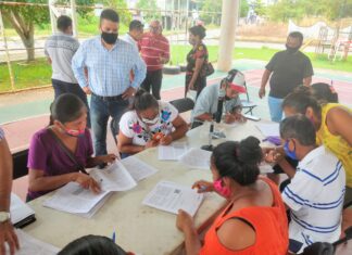 Promueve Ayuntamiento de Minatitlán vivienda ante CONAVI para afectados por sismo del 2017