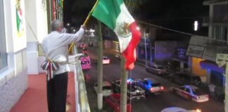 Dan en Minatititlán Grito por el 210 Aniversario del Inicio de Independencia Alcalde de Minatitlán da Grito por el 210 Aniversario del Inicio de la Independencia