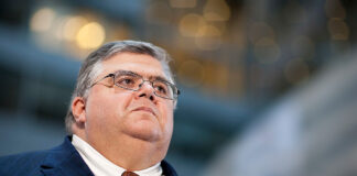 Advierte Carstens de bancarrotas por la crisis