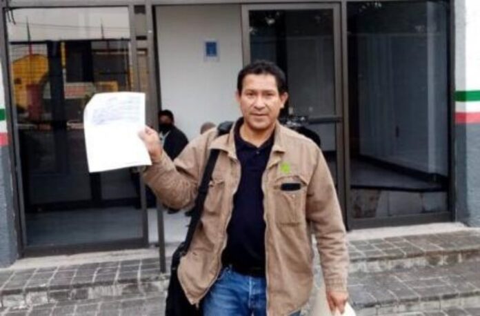 Se entregó la Toma de Nota original al Líder Ricardo Uribe, que lo acredita como Secretario General de la Sección 20 del Gremio Azucarero del Ingenio La Gloria, en el municipio de Úrsulo Galván.
