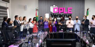 OPLE Veracruz recibe la Iniciativa 3 de 3 contra la Violencia en Razón de Género, de las integrantes del Colectivo 50+1