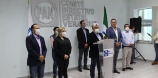 Resolución de la SCJN fortalece lucha en defensa de la democracia en Veracruz: PAN Xalapa, Ver., Conferencia de prensa de la dirigencia estatal del PAN y coordinadores. (Foto: Julio Argumedo)