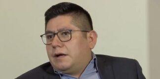 En el PAN están los auténticos represores del PRD: Esteban Ramírez Zepeta El aspirante a la dirigencia estatal del Movimiento de Regeneración Nacional (MORENA) Esteban Ramírez Zepeta, condenó el asesinato de la alcaldesa de Jamapa, Florisel Ríos Delfín.