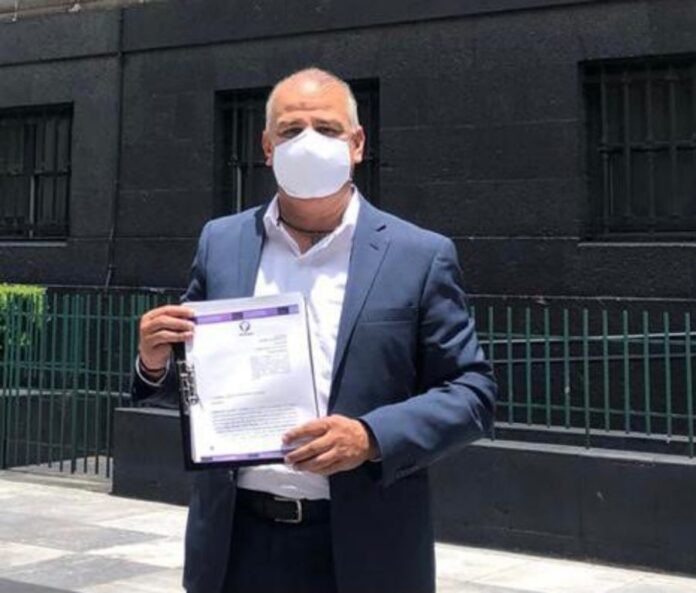 La Plataforma Político- Social ¡PODEMOS!, dirigida por Francisco Garrido Sánchez, fue el primer actor politico en interponer una acción de inconstitucionalidad.