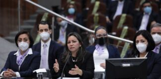 Desde la CGE, Veracruz combate la corrupción y rompe el círculo de impunidad: Contraloría Comparece ante la LXV Legislatura, con motivo de la glosa del Segundo Informe de Gobierno, la contralora General del Estado de Vercruz, Mercedes Santoyo Domínguez.