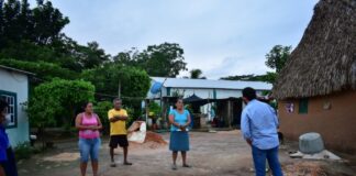 Recorre Cirilo Vázquez zona rural para brindar ayuda por amenaza de inundación Recorre Cirilo Vázquez zona rural para brindar ayuda por amenaza de inundación