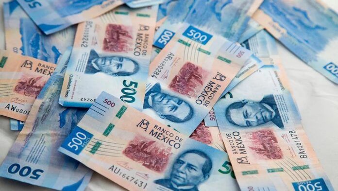 pesos_shutterstock_1641427090.jpg_1093282975