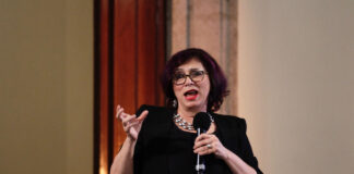 Renuncia Miriam Esther Veras Godoy, jefa de vacunación en México