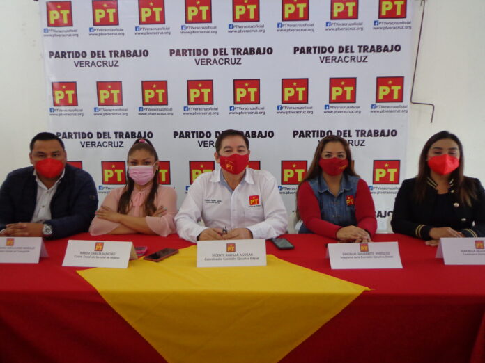 Foto, rueda de prensa, 090221