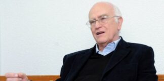 Elecciones de 2021, cruciales para destino de la democracia en México: Roger Bartra Roger Bartra, autor del ibro “Regreso a la Jaula. El fracaso de López Obrador”.