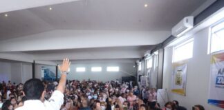 Las mujeres son quienes realmente ganan las elecciones: Américo Zúñiga