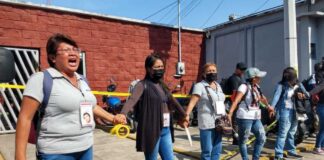 Colectivo de familias de desaparecidos toman Fiscalía en Ixtaczoquitlán, Veracruz