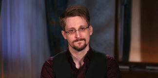 «Julian Assange podría ser el siguiente», Edward Snowden tras la muerte de John McAfee