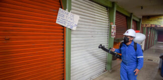 Realiza Ayuntamiento de Xalapa jornada de desinfección en mercados